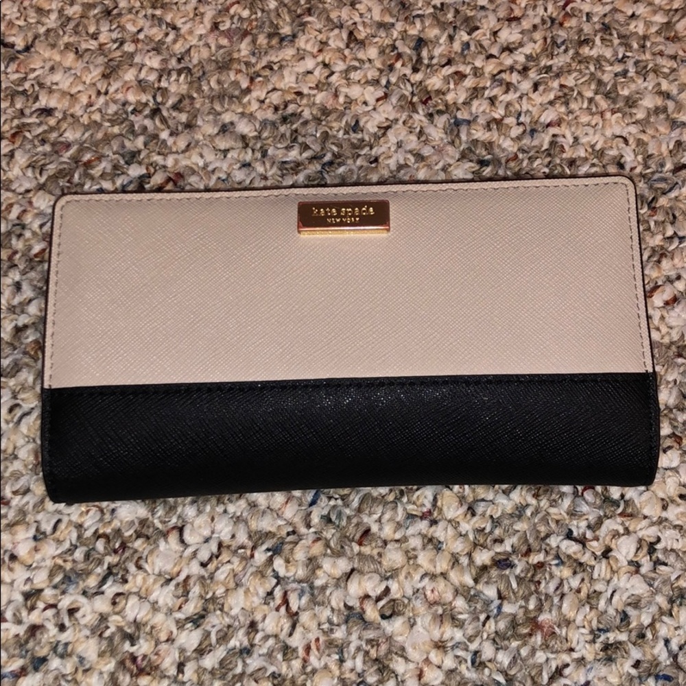 Kate Spade large slim bifold wallet